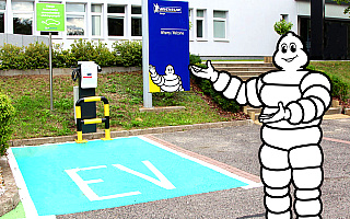 W Olsztynie otwarto stację ładowania samochodów elektrycznych. Jest całodobowa i bezpłatna W Olsztynie otwarto stację ładowania samochodów elektrycznych. Jest całodobowa i bezpłatna